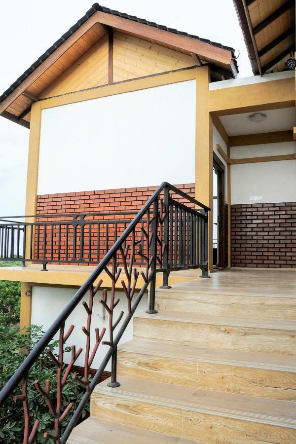 Woodycrest Hotel Trincomalee Exterior photo